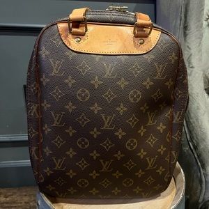 Louis Vuitton excursion show bag